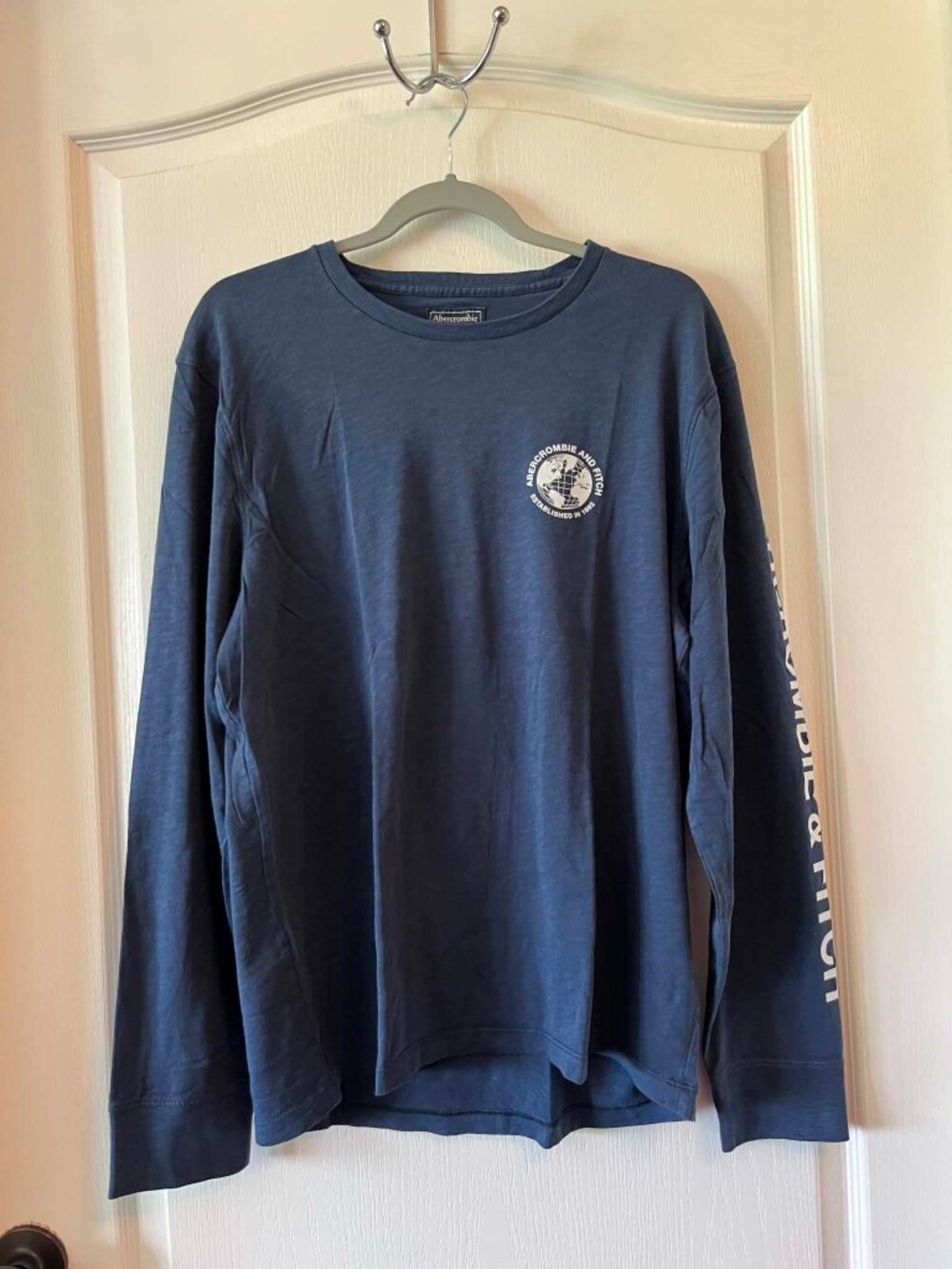 Abercrombie & Fitch Long Sleeve T-Shirt Men's size XL Blue